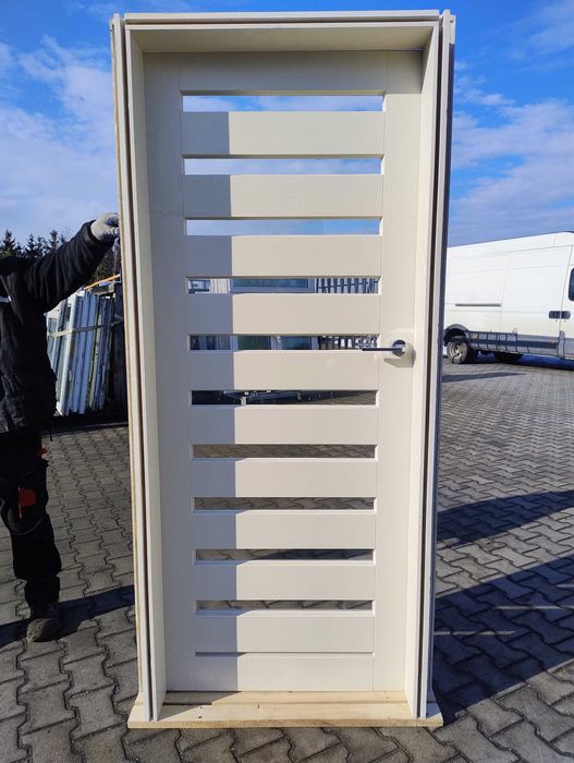 Drzwi wewnętrzne 80 przeszklone białe