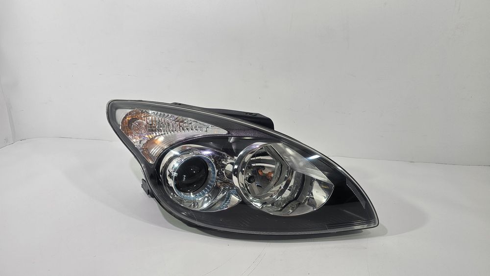 Hyundai i30 lift fl lampa przód przednia prawa europa