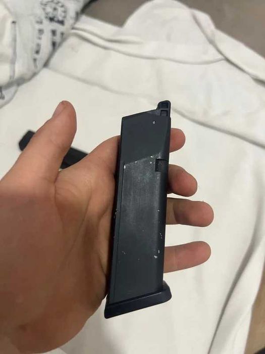 Sprzedam klock17 gen 4 co 2 blow back bb