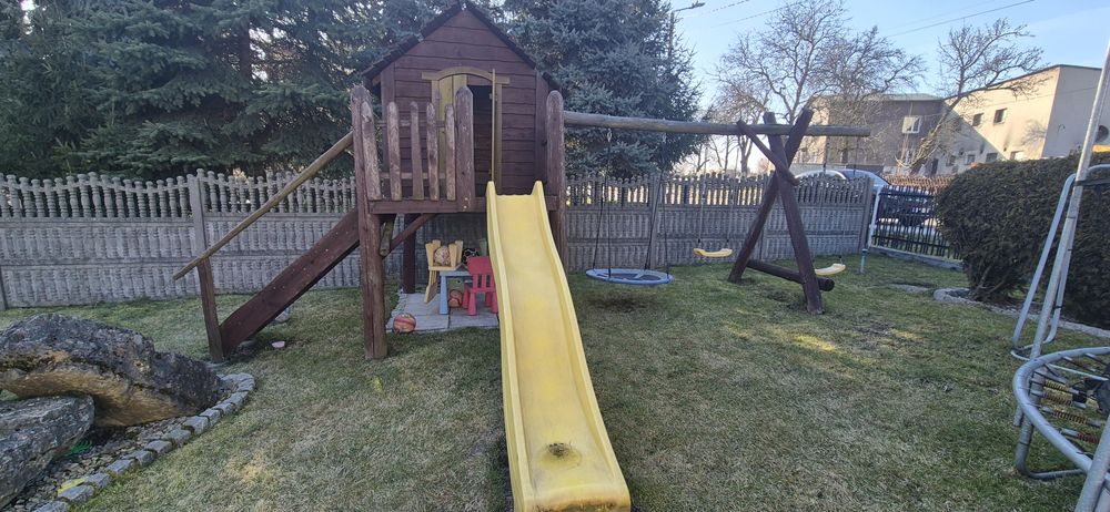 Pilnie sprzedam Domek drewniany zjeżdżalnia dla dzieci plac zabaw