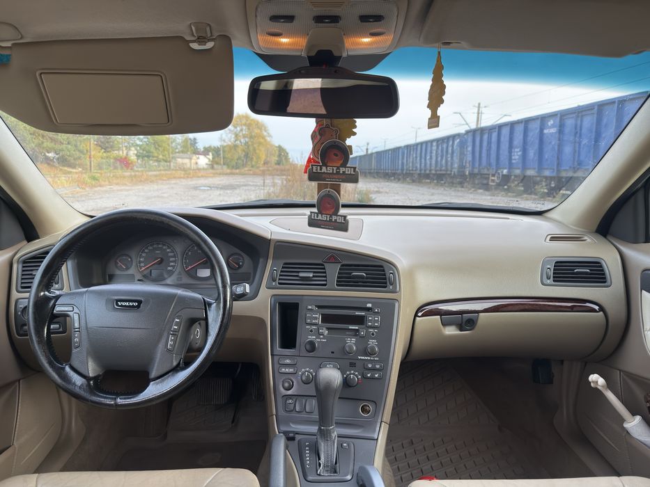 Volvo xc70 2.4t b/g