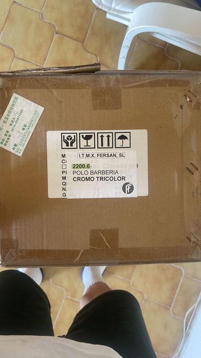 Polo Barbeiro LYS 72L - Completamente NOVO
