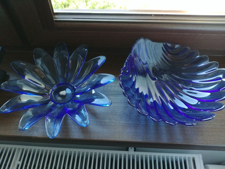 Dekoracja półmiski kolor niebieski.