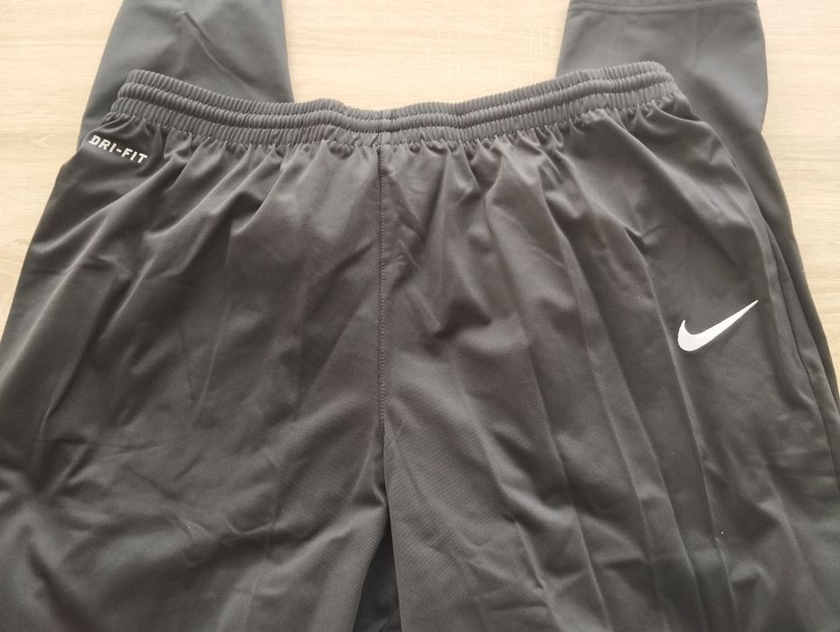 Spodnie dresowe Nike rozmiar 2Xl