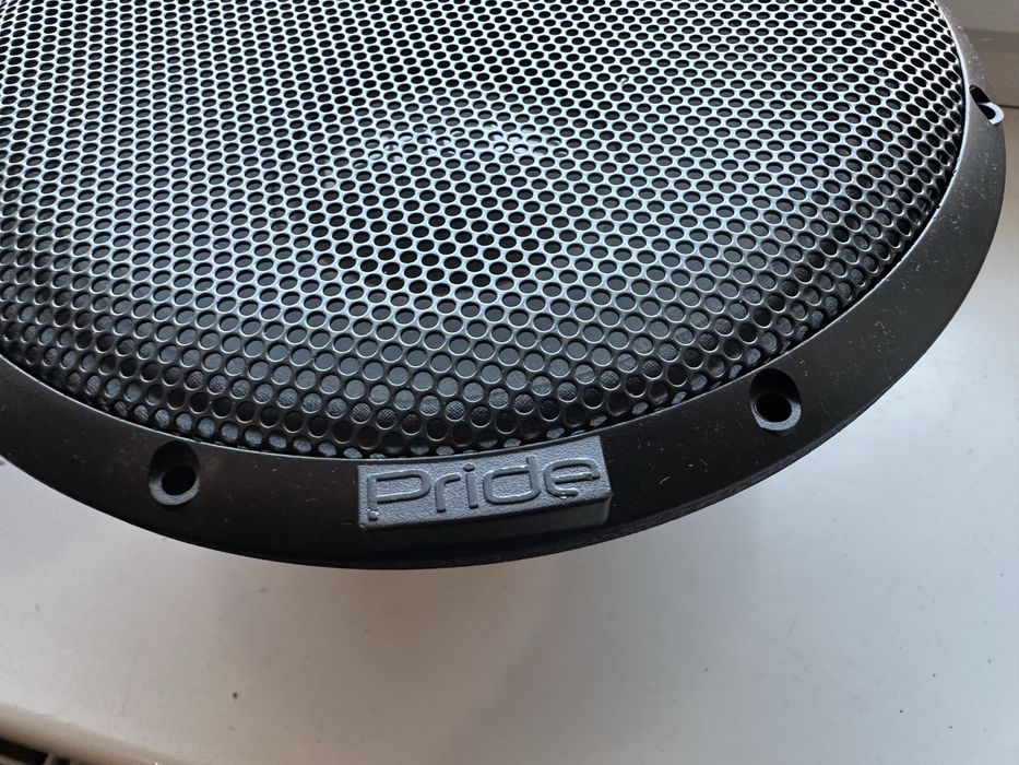 MidBass Pride M8