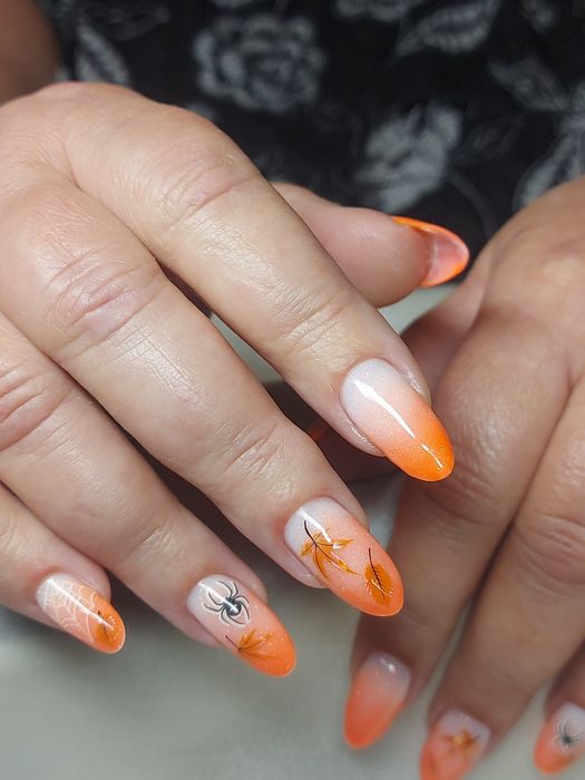 Маникюр и педикюр