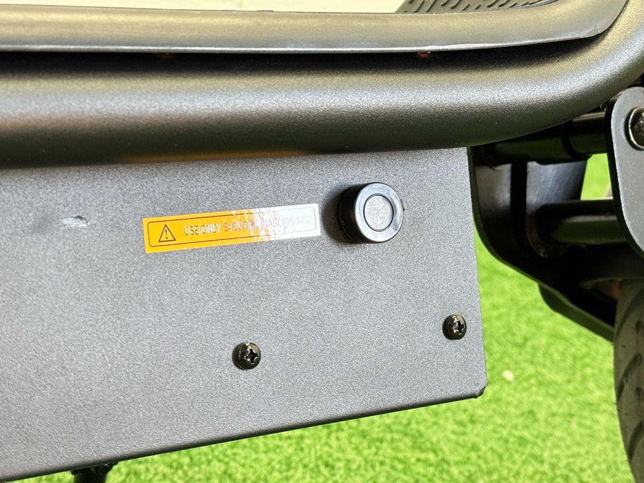 САМОВИВІЗ, Електросамокат X-Boost Scooter 09 PRO 600W, Ємність Батареї 15Ah, Швидкість 40 км/год, Електросамокати