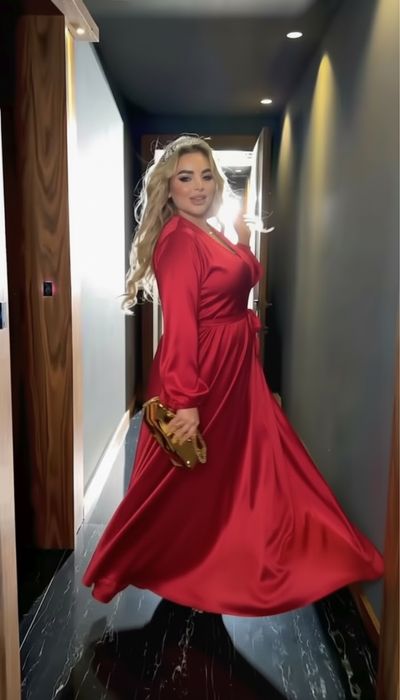 Сукня яскрава червона L-XL розмір