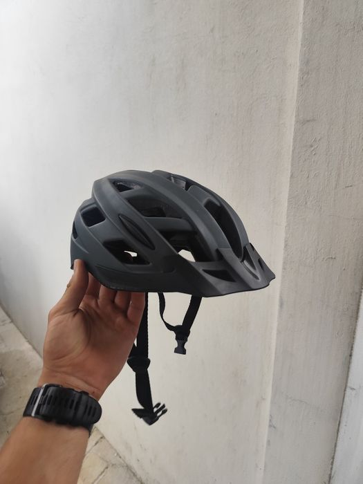 Capacete Berg com luz