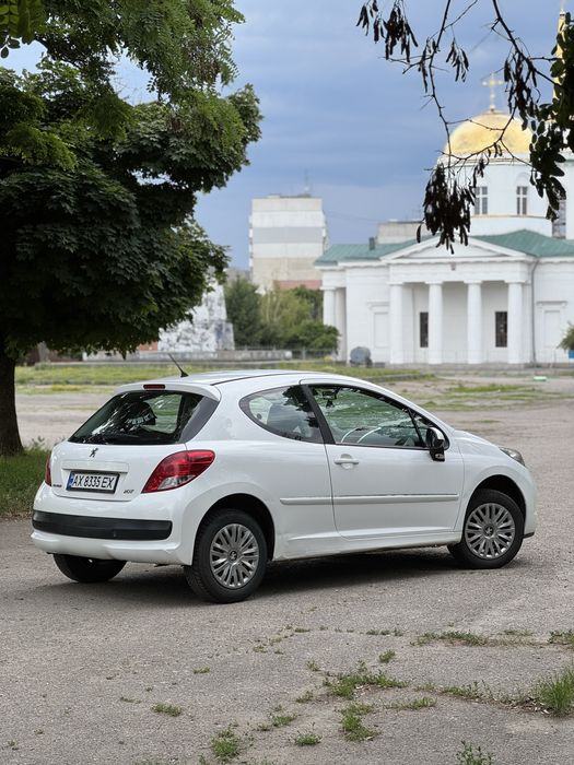 Peugeot 207 2011г.в