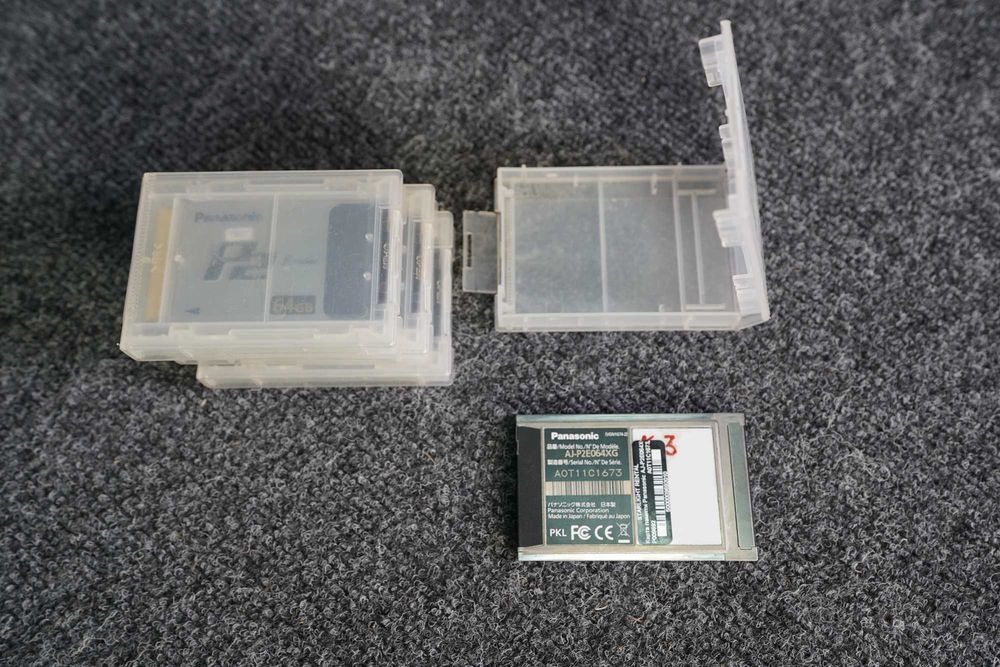 Карта пам'яті Panasonic P2 64GB AJ-P2E064XG