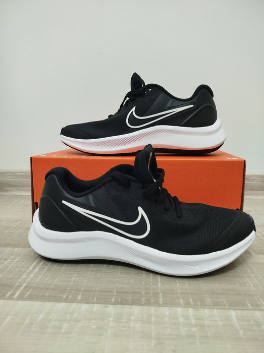 Продам жіночі Nike