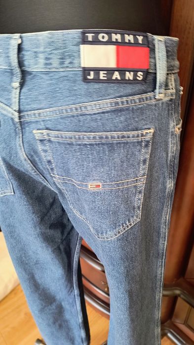 Spodnie Tommy Hilfiger Tommy Jeans