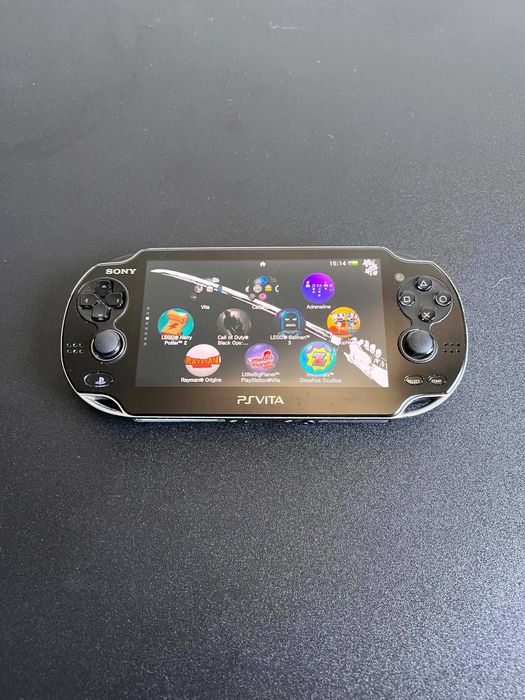 Sony PlayStation Vita Oled 1000 Preta com 50+ Jogos