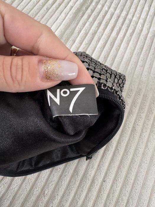 Ozdobna kosmetyczka No7