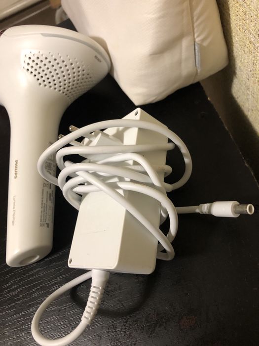 Фотоэпилятор Philips ( отличное состояние)