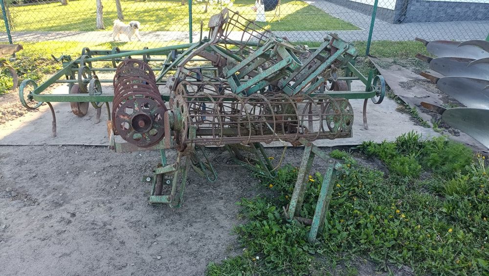 Agregat uprawowy z wałkami