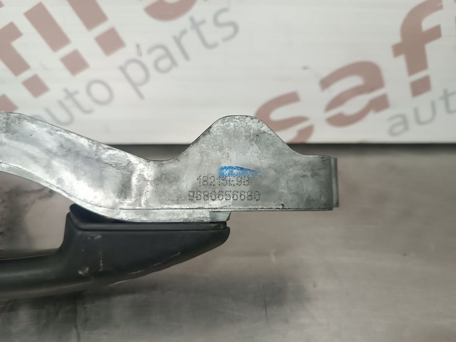 Puxador Exterior Porta Trás Esquerdo CITROËN JUMPY II - 9680656680