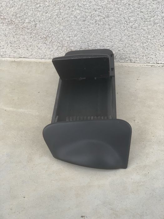 Cinzeiro Ford Focus MK1