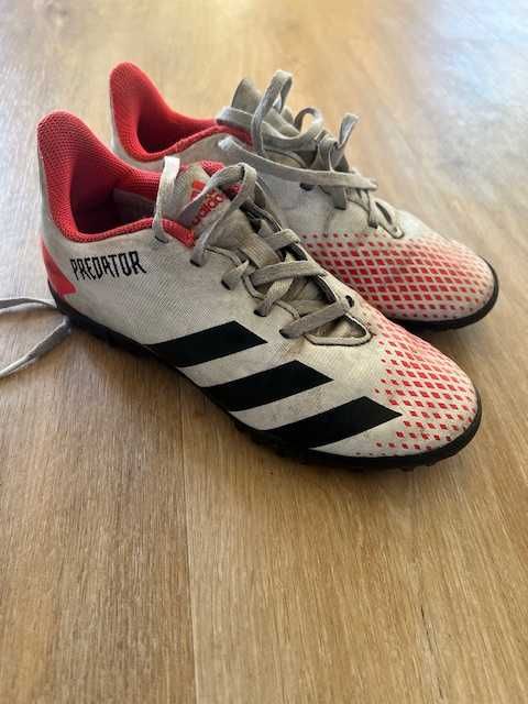 Adidas Predator buty piłkarskie, szutrówki, rozm 33