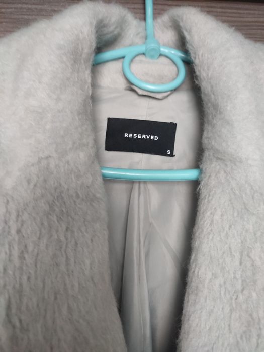 Продам пальто на весну-осінь