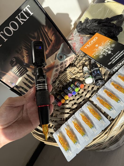 Kit Tatuagem Sem Fios COMPLETO Máquina/ Pen, Pele Treino,Instruções