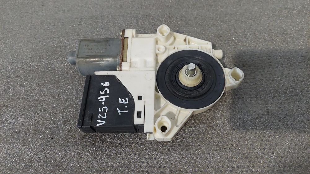 Motor vidro trás esquerdo RENAULT Megane III Grandtour (KZ0/1)