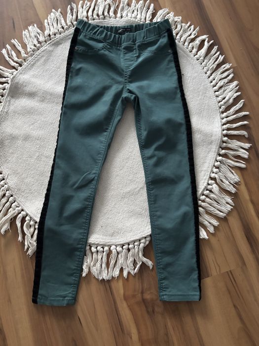 Spodnie z lampasami rozm. 134