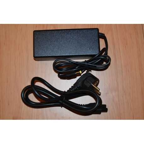 Carregador Samsung NP300E5A-S07PT + Cabo