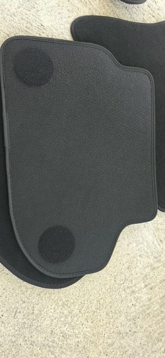 Tapetes veludo  bmw f10/11 em preto