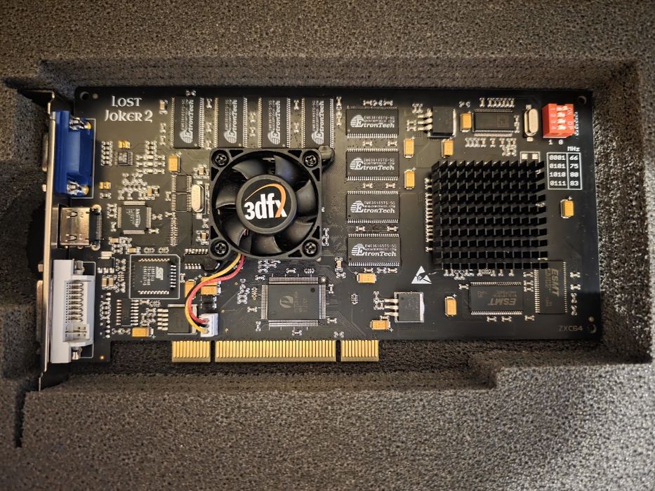 Lost Joker 2 (3dfx Voodoo3 3500 + PowerVR PCX2) ze złączami DVI i HDMI