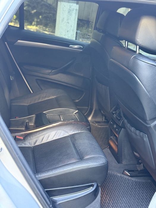 Продам BMW X6 e71 40D