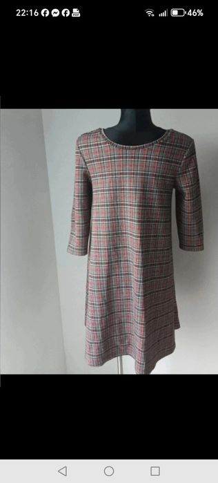 Sukienka rozkloszowana kratka pepitka S 36