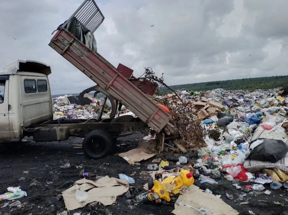 Вывоз хлама , Вывоз мусора Харьков , Вывоз земли веток , Вивіз сміття