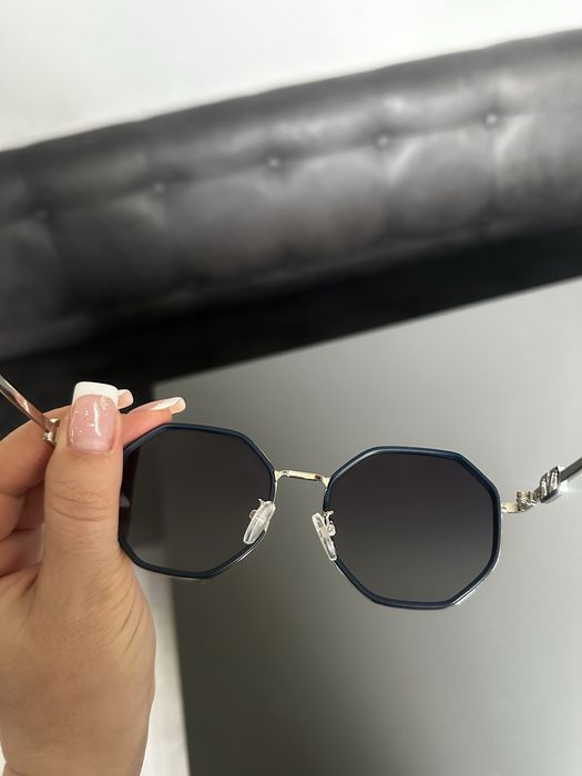 Нові сонцезахисні окуляри