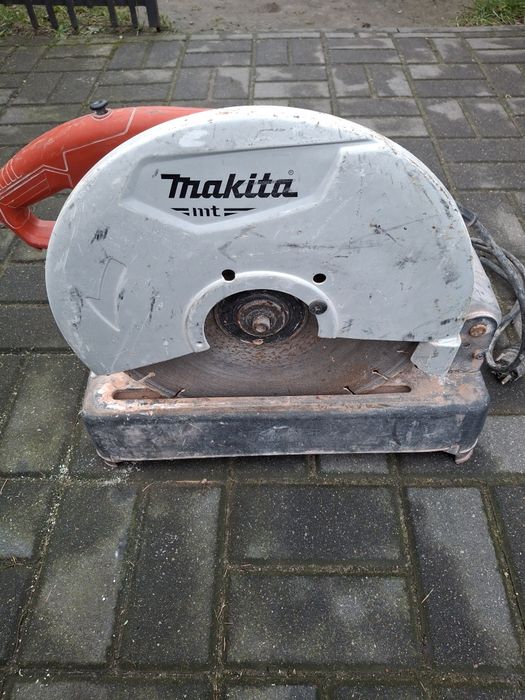 Makita  M2401 Pila