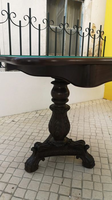 Mesa de jogo dobrável com pano verde – peça elegante