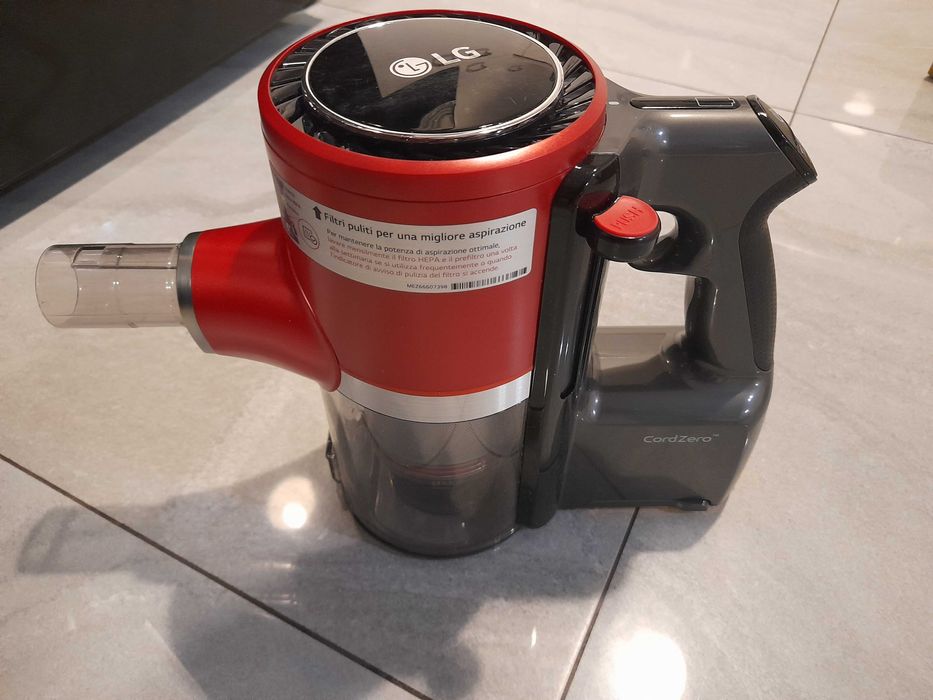 LG Cordzero A9K-SLIM1R Bezprzewodowy odkurzacz Pionowy