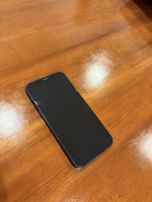 Iphone 12 preto com capas pelicula e carregador