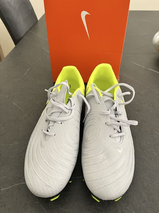 Chuteira nike ( usada 1 vez )