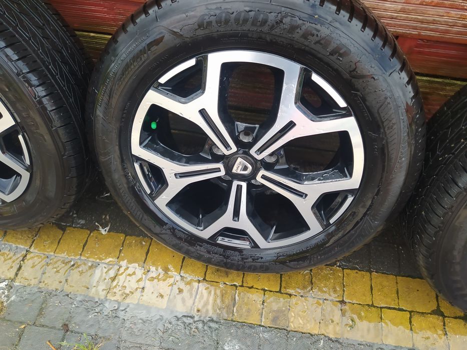 Felgi koła Dacia Duster 215/60 r17