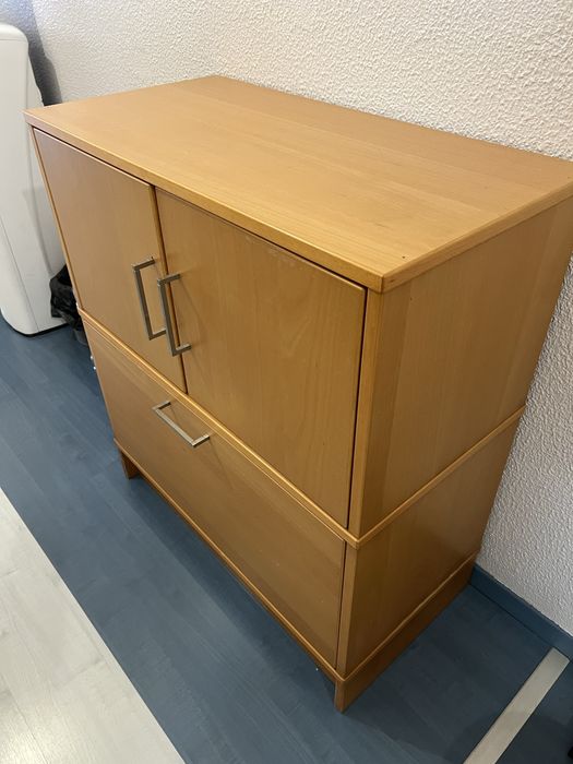 Móvel  0,84 comp e 0,94 altura