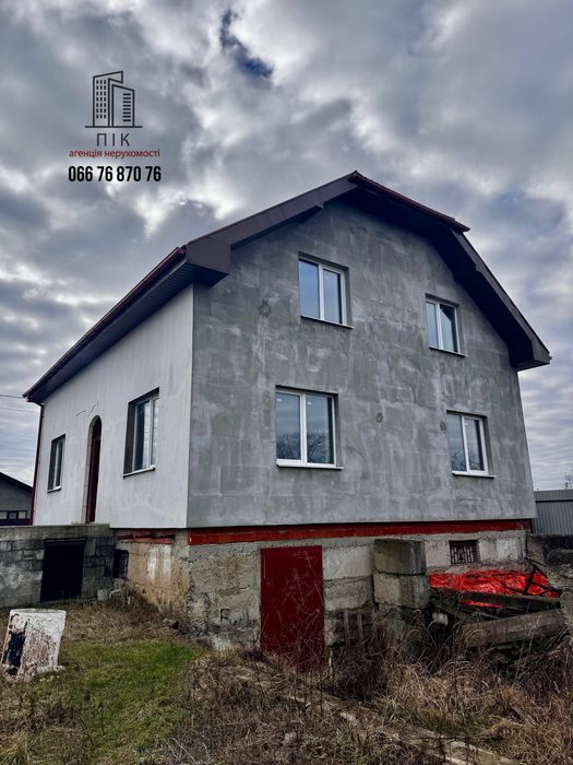 Просторий будинок в мкрн Табла