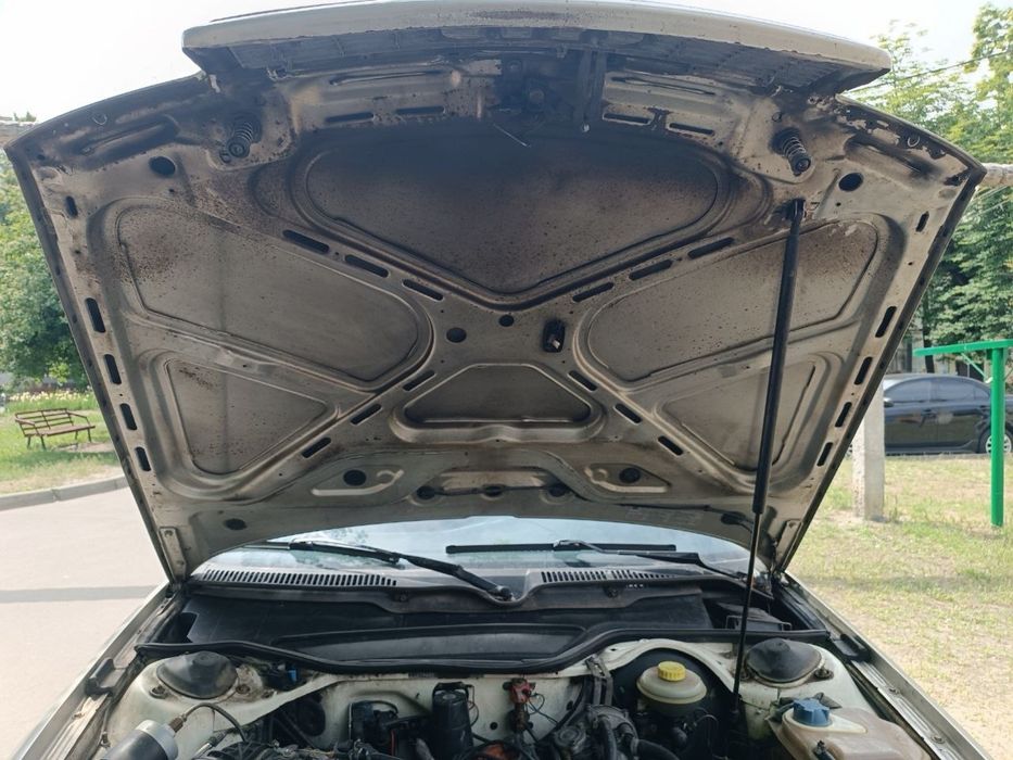 Audi 100 c4 2.3 машина в продаже