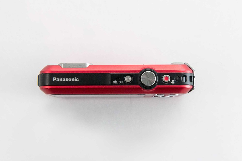 Aparat cyfrowy Panasonic LUMIX DMC-FT30 czerwony