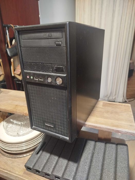 Корпус chieftec + б\ж thermaltake fanless