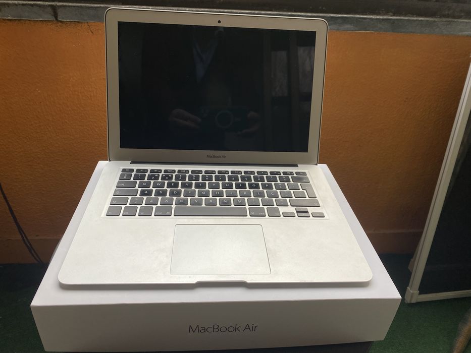 MacBook Air Modelo A1466