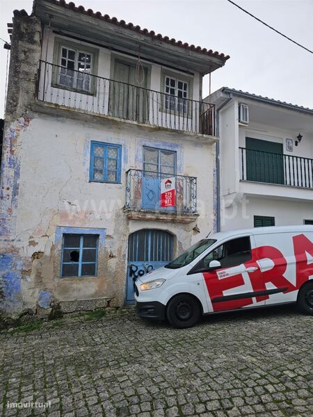 Moradia em Banda T3 / Fundão, Orca