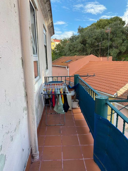 Arrenda-se Quarto Estudante  - perto IST - vista Tejo