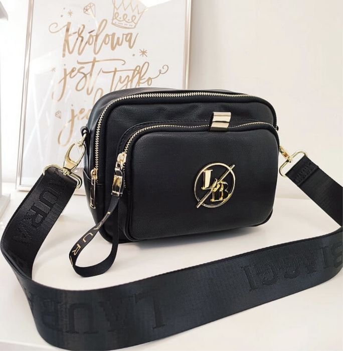 Czarna torebka z logo Laura Biaggi